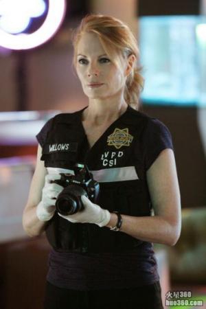 Marg Helgenberger 回归《犯罪现场调查》第300集 Marg Helgenberger 回归《犯罪现场调查》第300集
