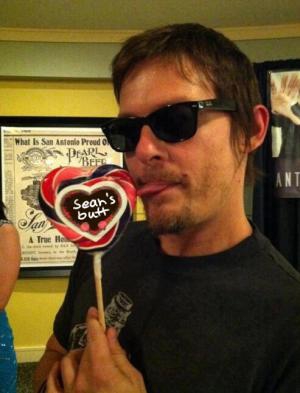 搞基风潮比丧尸病毒更要扩散 《行尸走肉》也未必能免俗? 搞基风潮比丧尸病毒更要扩散 《行尸走肉》也未必能免俗?