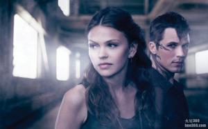 CW季中档新剧前瞻——《跨星之恋》(Star-Crossed) CW季中档新剧前瞻——《跨星之恋》(Star-Crossed)