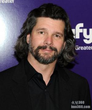 Starz预订Ron Moore新剧Outlander Starz预订Ron Moore新剧Outlander