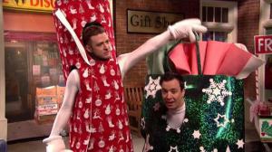 SNL记分卡:肥伦婷婷华丽丽的基情圣诞 SNL记分卡:肥伦婷婷华丽丽的基情圣诞