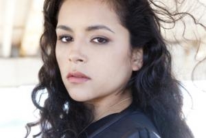 Emily Rios 加盟USA Network 导航集《生死狙击》(Shooter) Emily Rios 加盟USA Network 导航集《生死狙击》(Shooter)